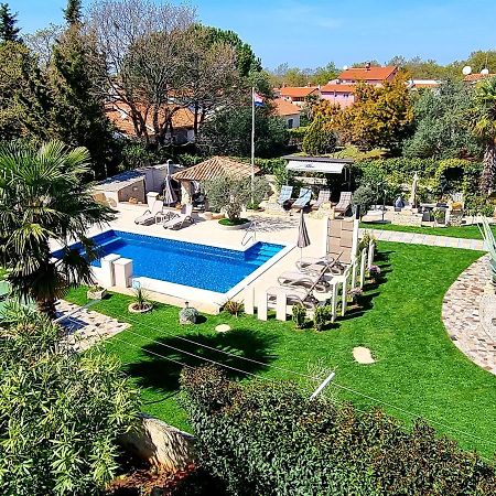 Apartment Villa Engel With Pool Пореч Екстериор снимка