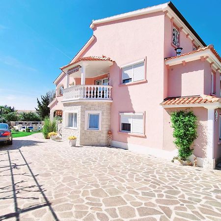 Apartment Villa Engel With Pool Пореч Екстериор снимка