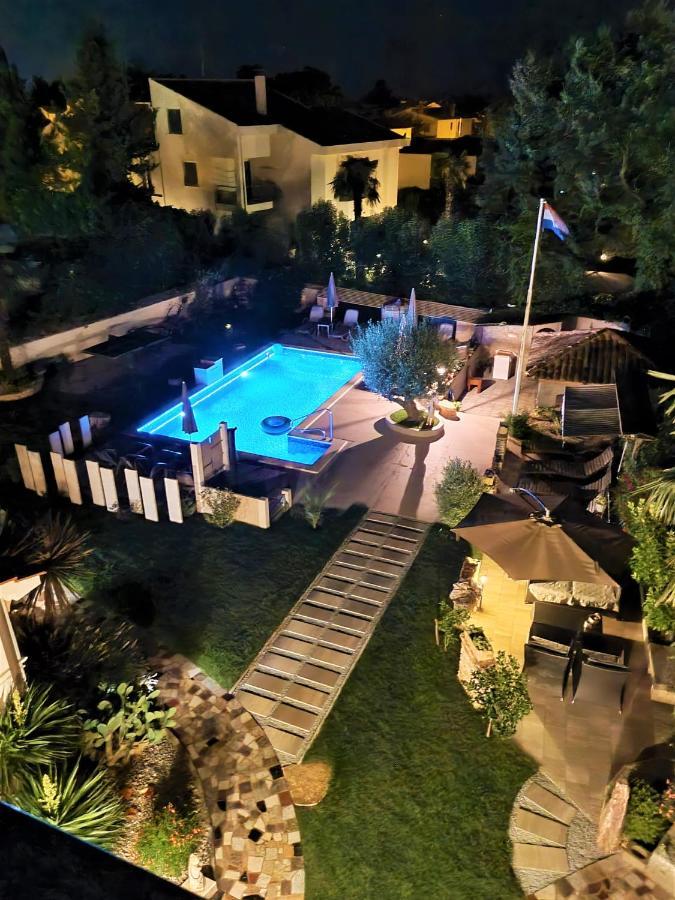 Apartment Villa Engel With Pool Пореч Екстериор снимка