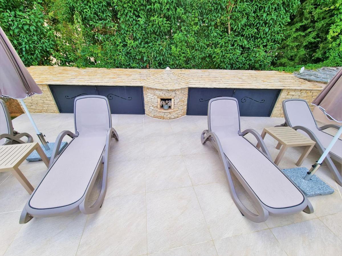 Apartment Villa Engel With Pool Пореч Екстериор снимка