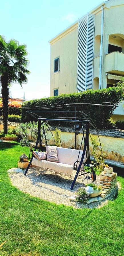 Apartment Villa Engel With Pool Пореч Екстериор снимка