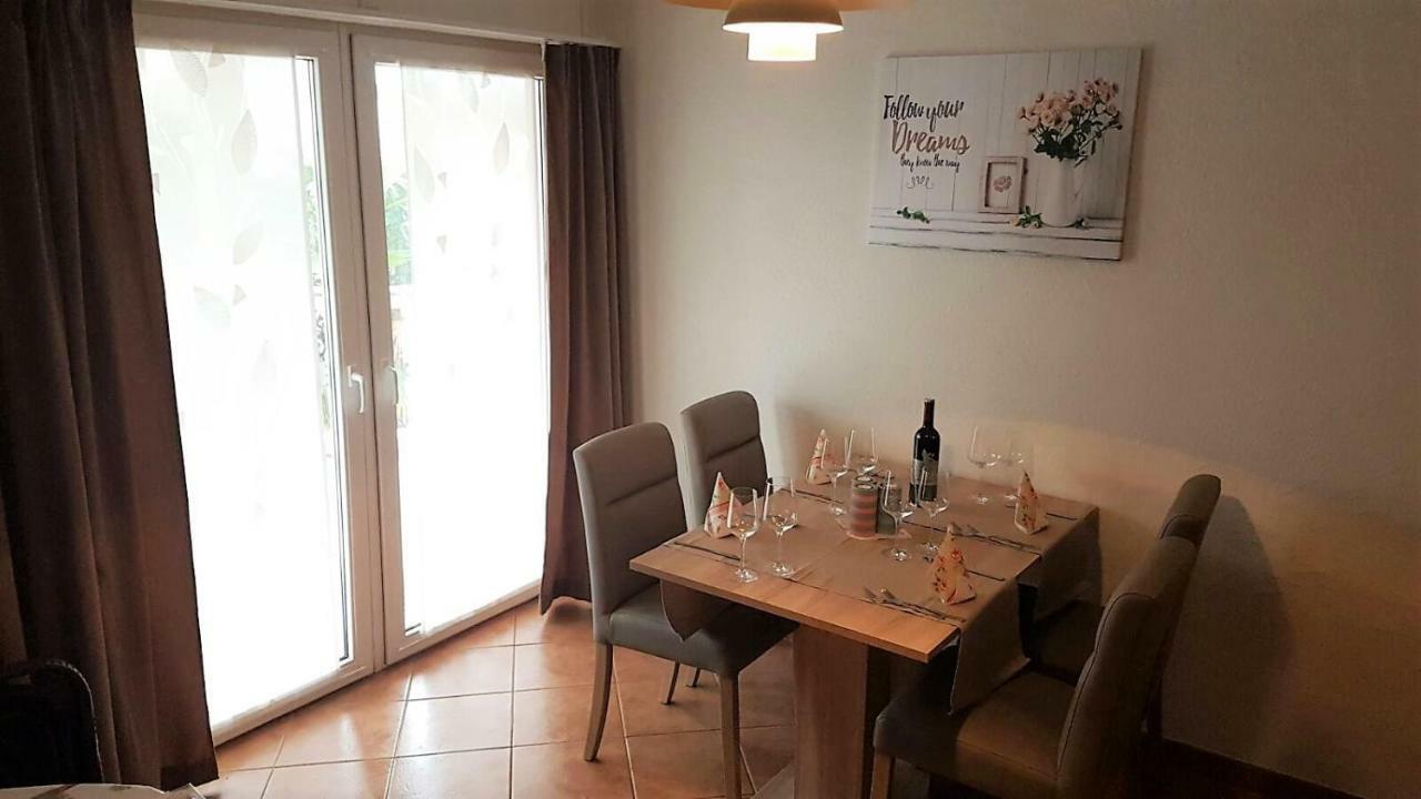 Apartment Villa Engel With Pool Пореч Екстериор снимка