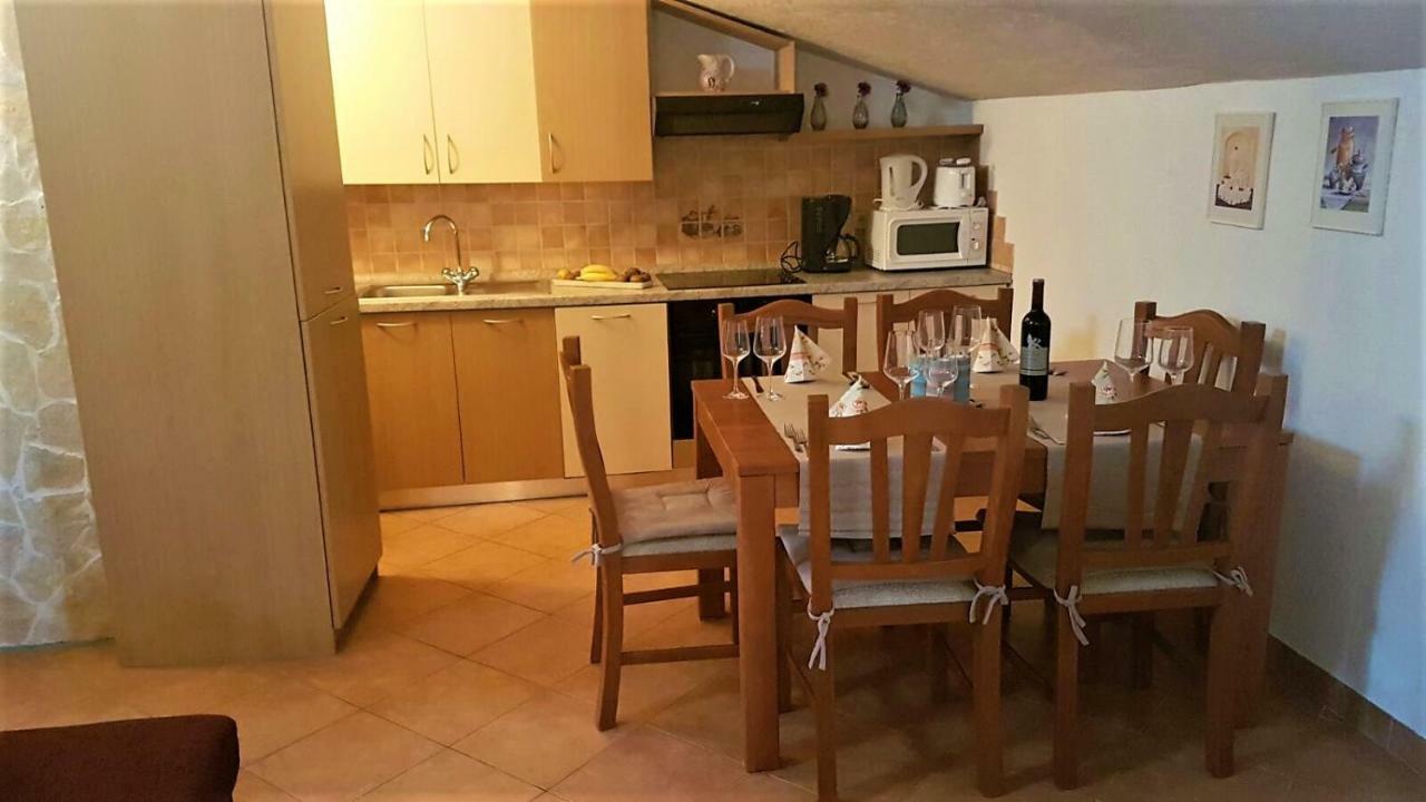 Apartment Villa Engel With Pool Пореч Екстериор снимка