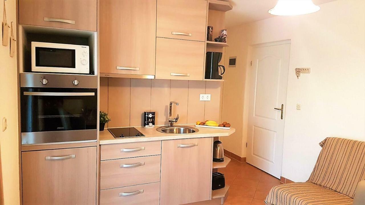 Apartment Villa Engel With Pool Пореч Екстериор снимка