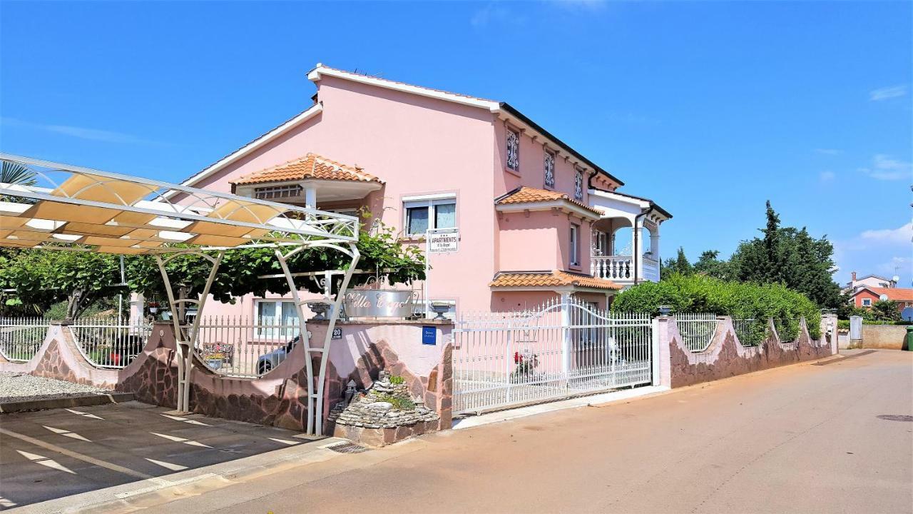 Apartment Villa Engel With Pool Пореч Екстериор снимка